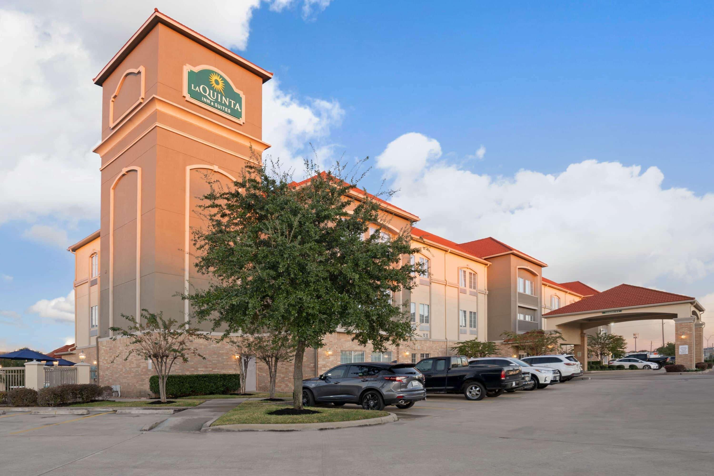 Sonesta Essential Westchase 3*