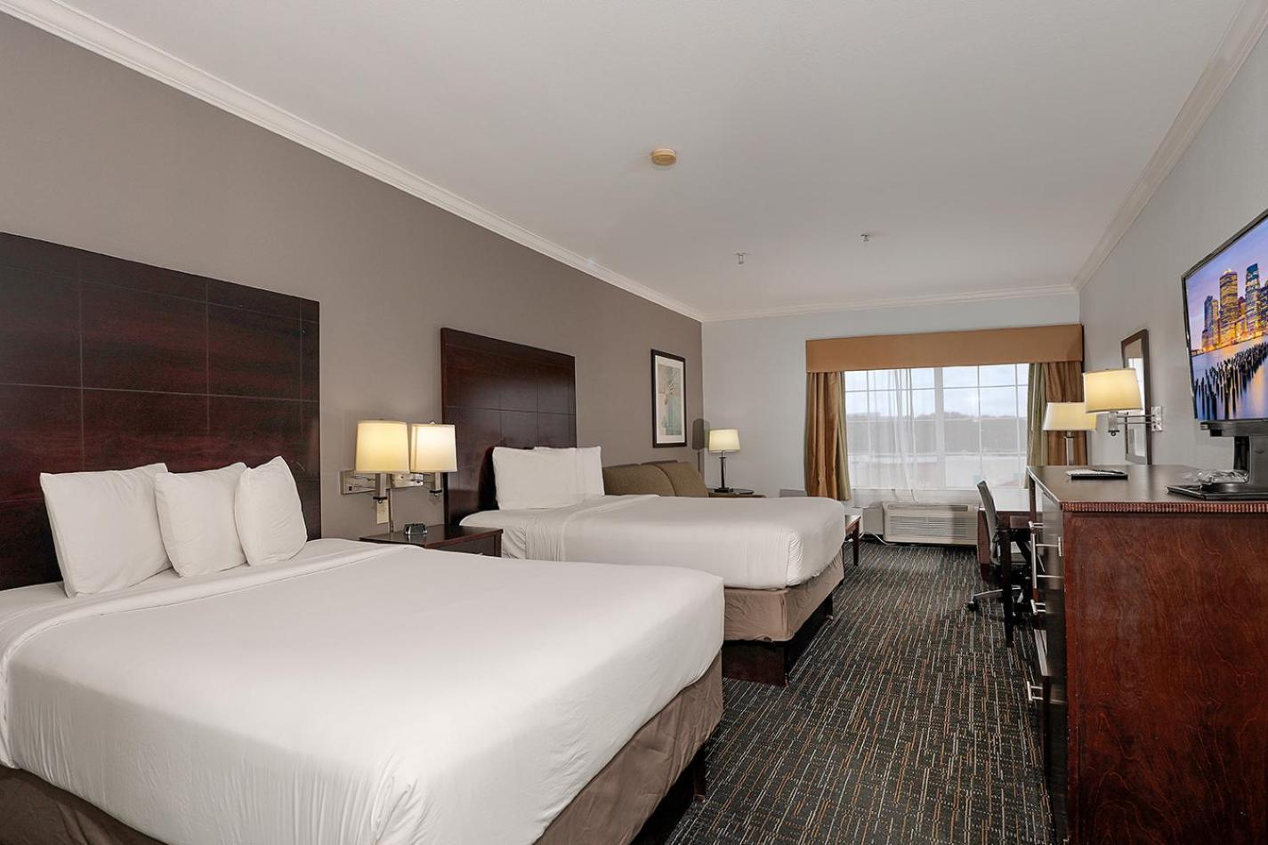 Sonesta Essential Westchase 3*